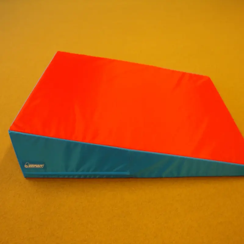 تشک ژیمناستیک شیب دار