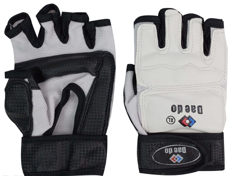 دستکش تکواندو