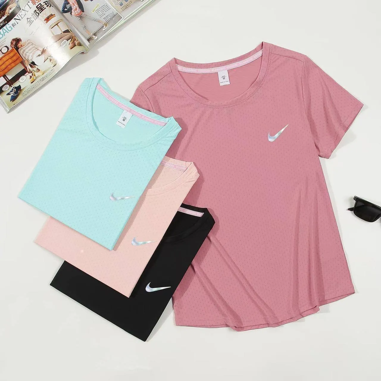 تیشرت استرج یقه گرد سوزنی 