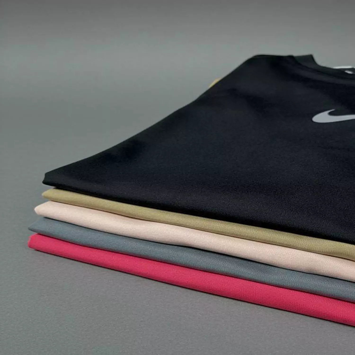 کراپ زنانه پایین تیکه خور برند نایک