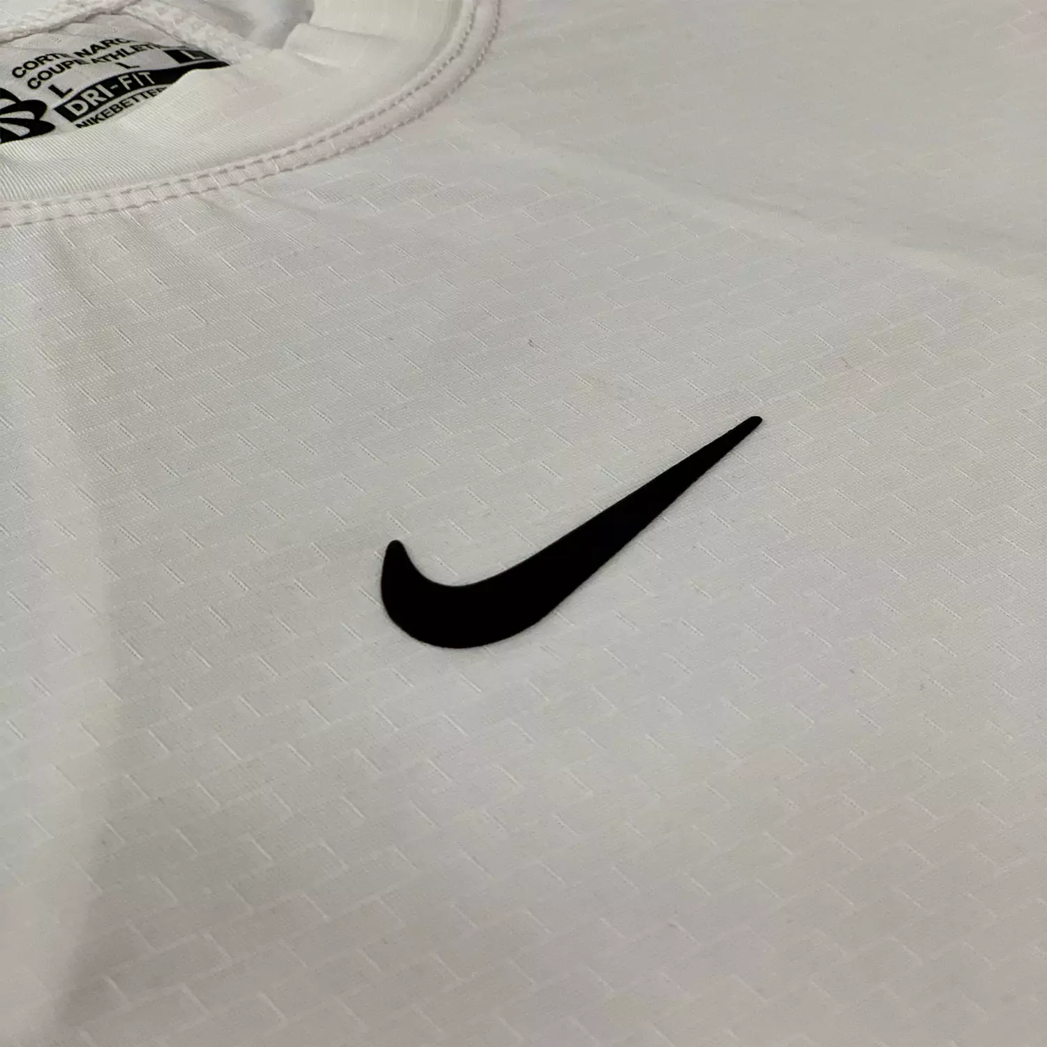 تیشرت زنانه برند نایک