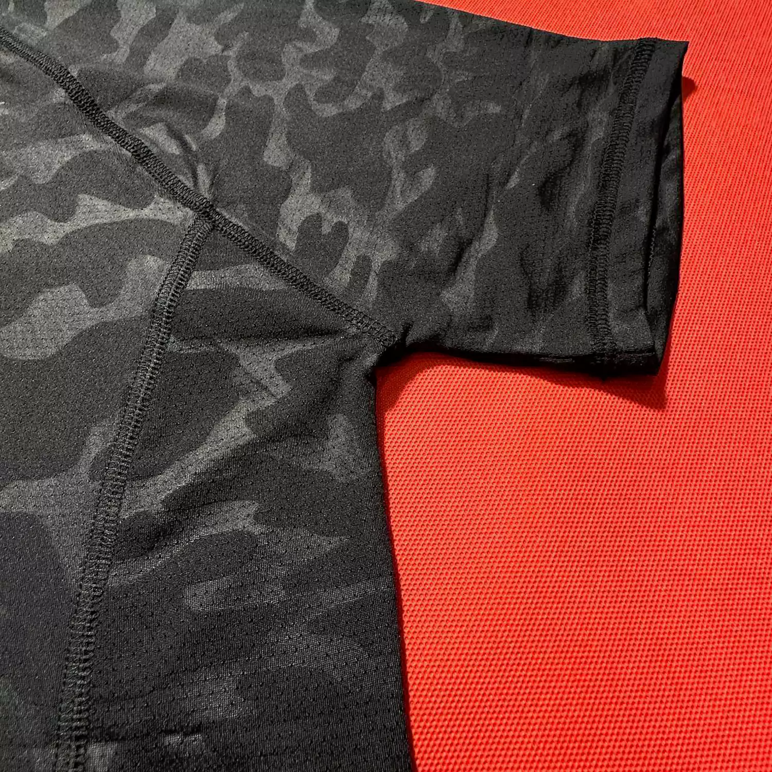 تیشرت مردانه نیم زیپ برند نایک