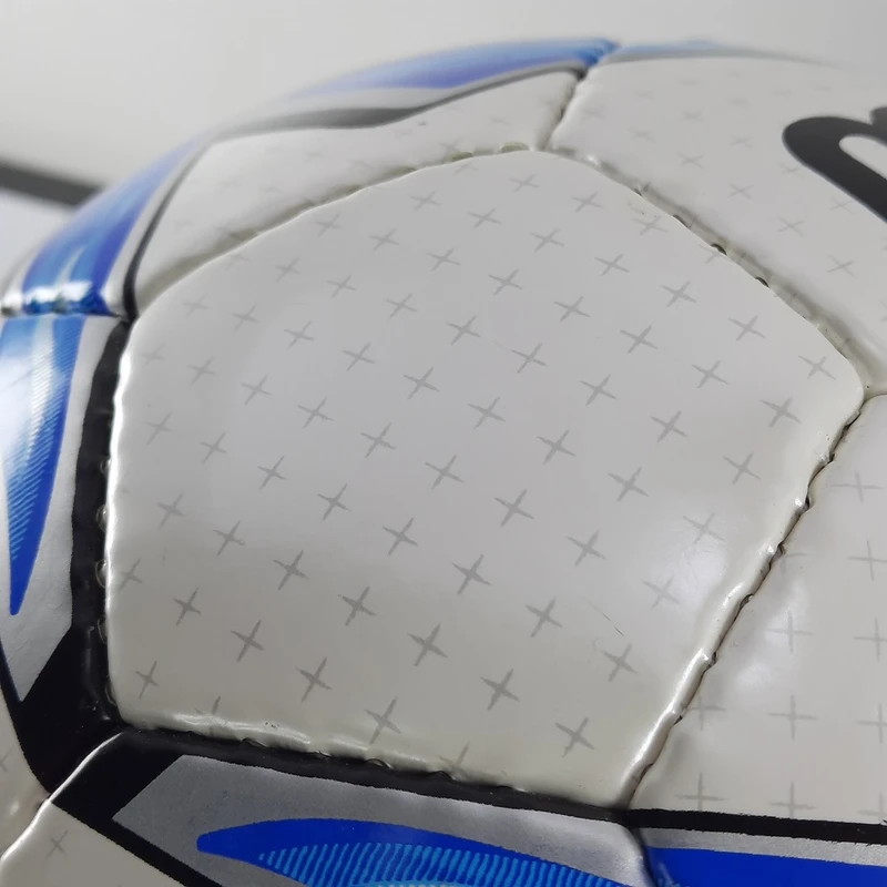 توپ فوتسال مولتن مدل Z - 8M